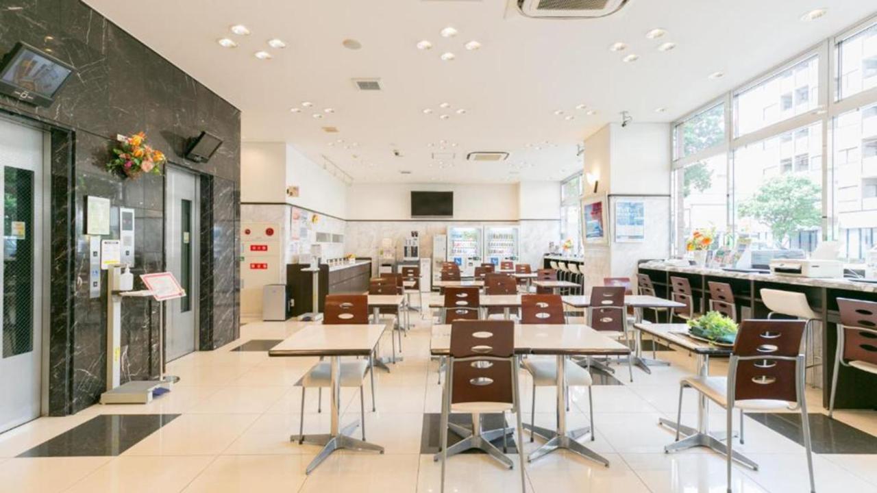 Toyoko Inn Kintetsu Yokkaichi Eki Kita Guchi Екстериор снимка