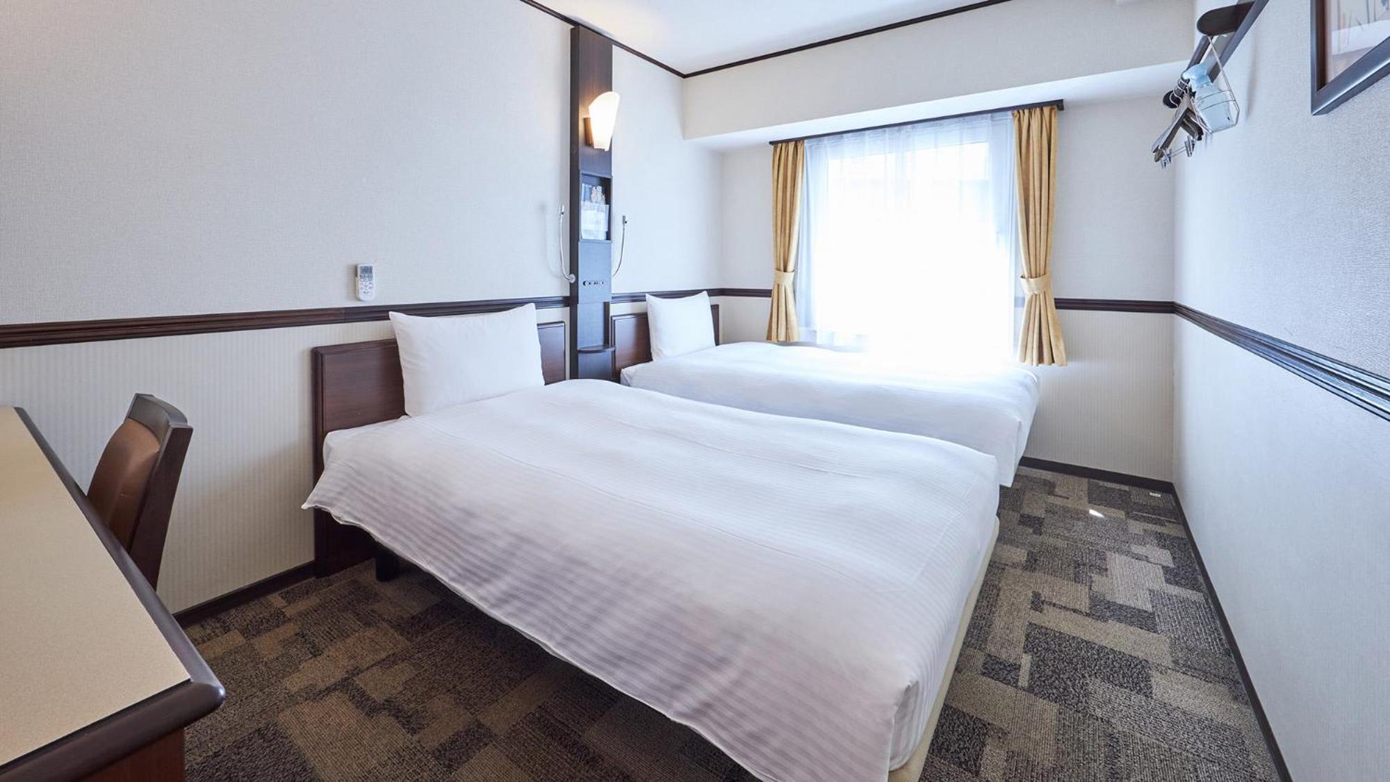 Toyoko Inn Kintetsu Yokkaichi Eki Kita Guchi Екстериор снимка
