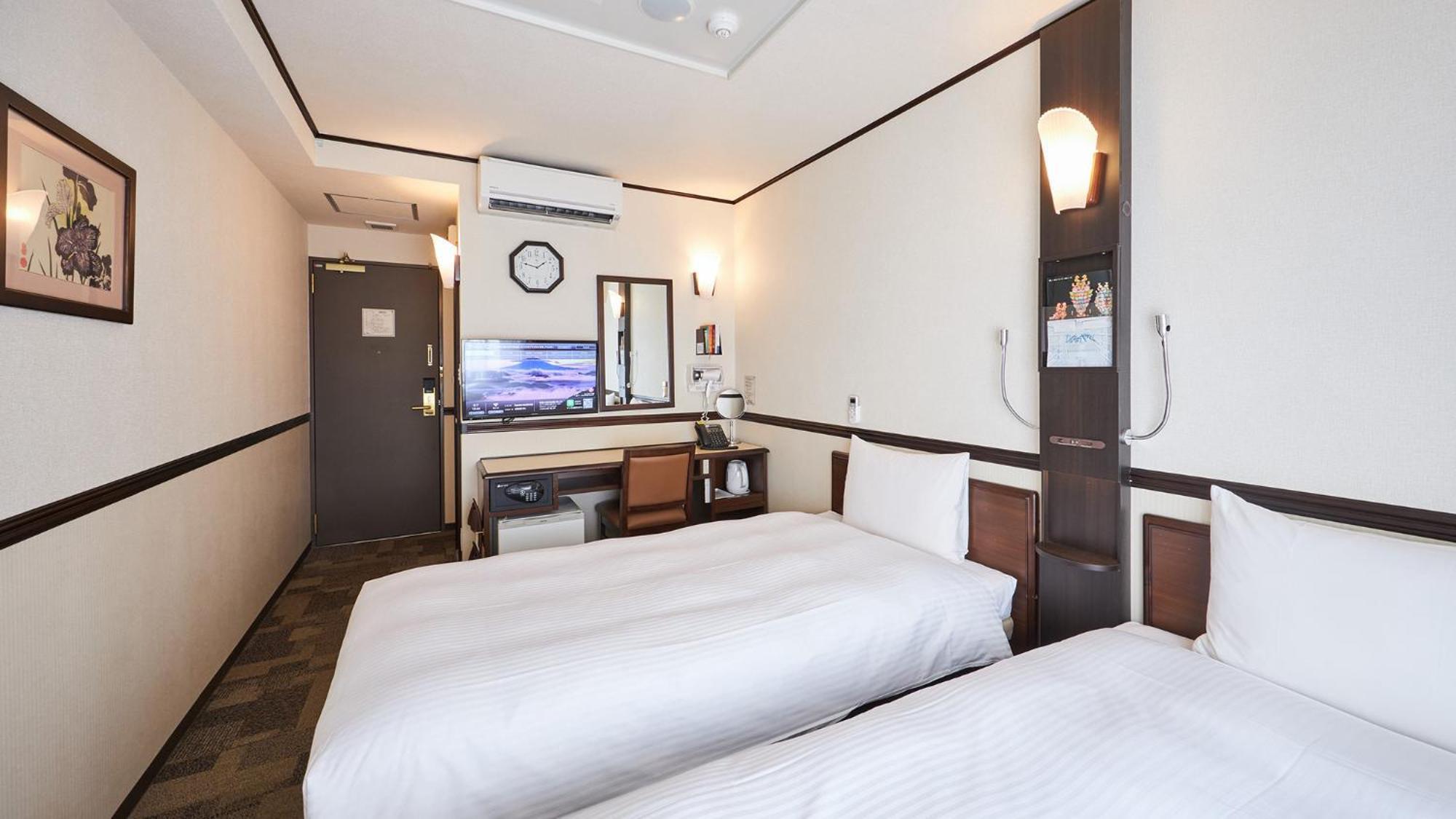 Toyoko Inn Kintetsu Yokkaichi Eki Kita Guchi Стая снимка