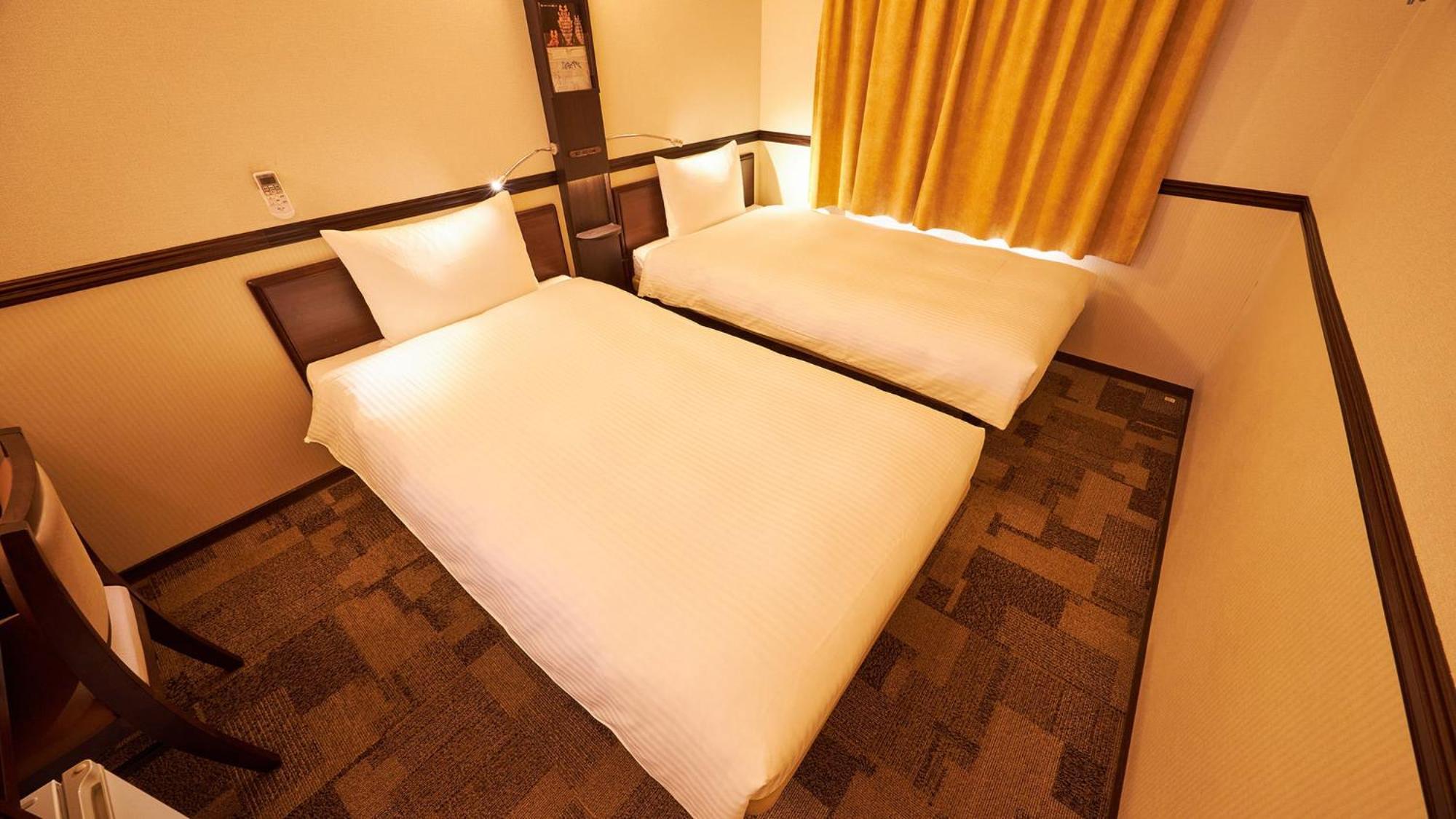 Toyoko Inn Kintetsu Yokkaichi Eki Kita Guchi Стая снимка