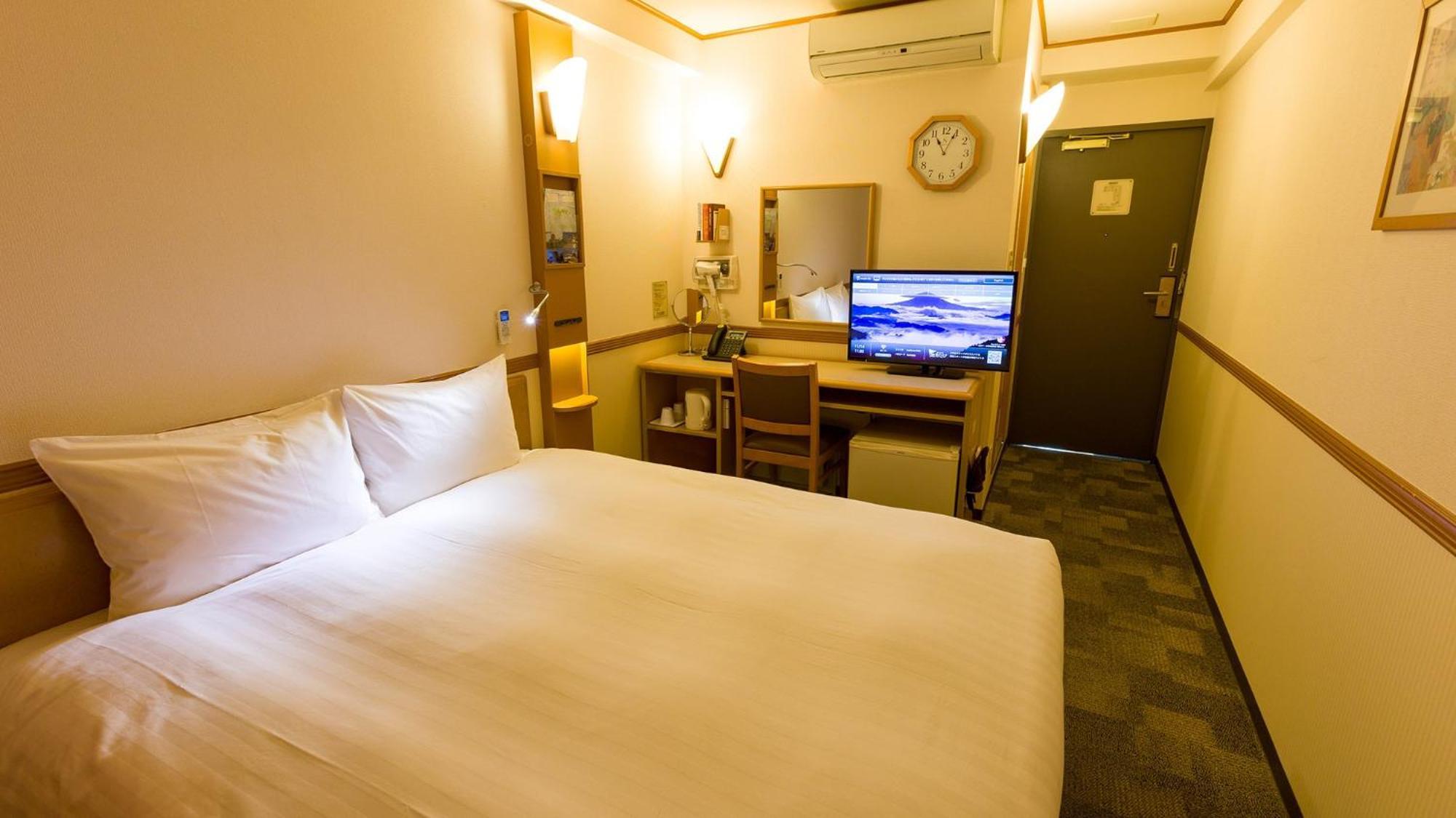 Toyoko Inn Kintetsu Yokkaichi Eki Kita Guchi Стая снимка