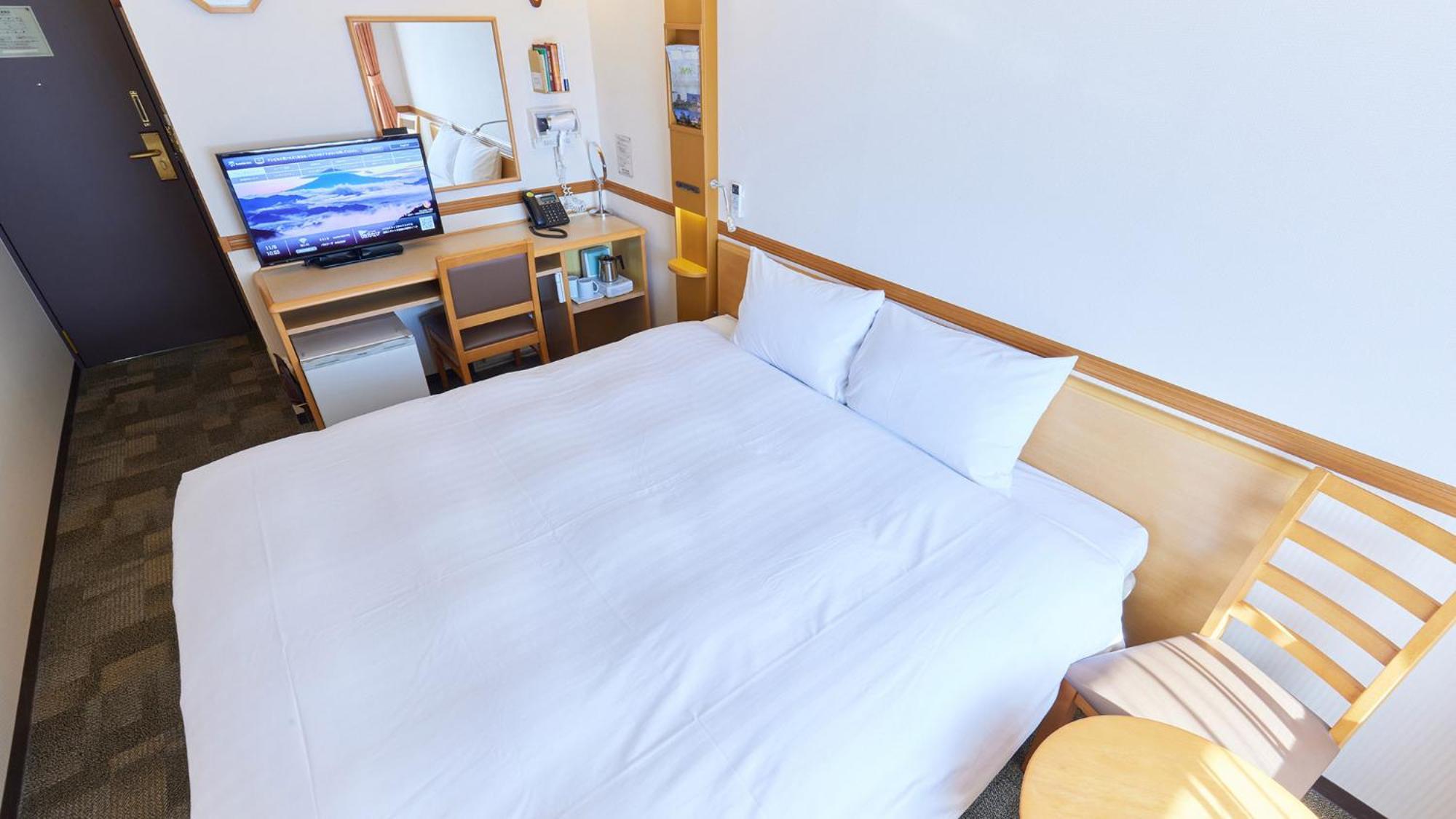 Toyoko Inn Kintetsu Yokkaichi Eki Kita Guchi Стая снимка